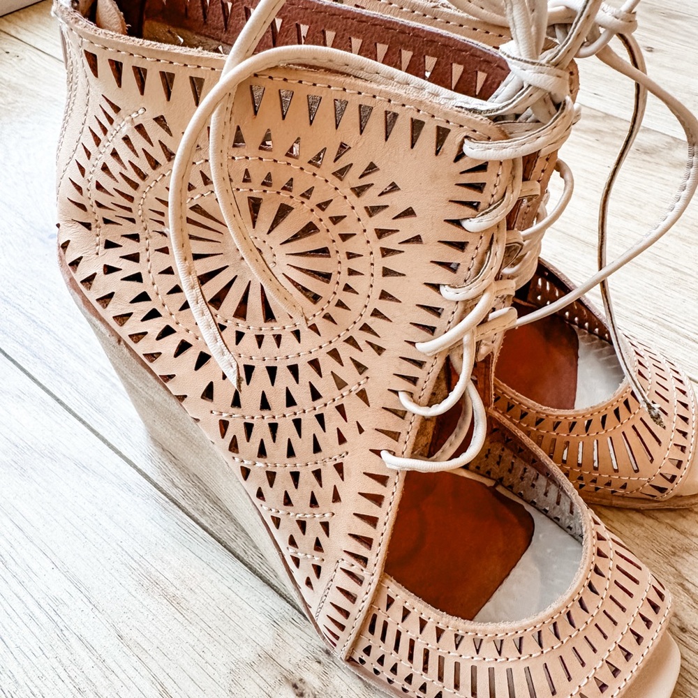 Stylish Tan Wedge Sandals